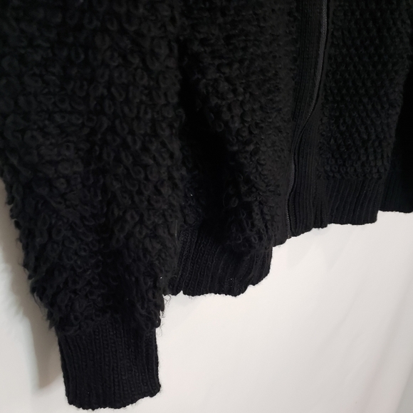 NWOT Treasure & Bond Loop Yarn Front Zip Cardigan Size Small - Picture 3 of 9